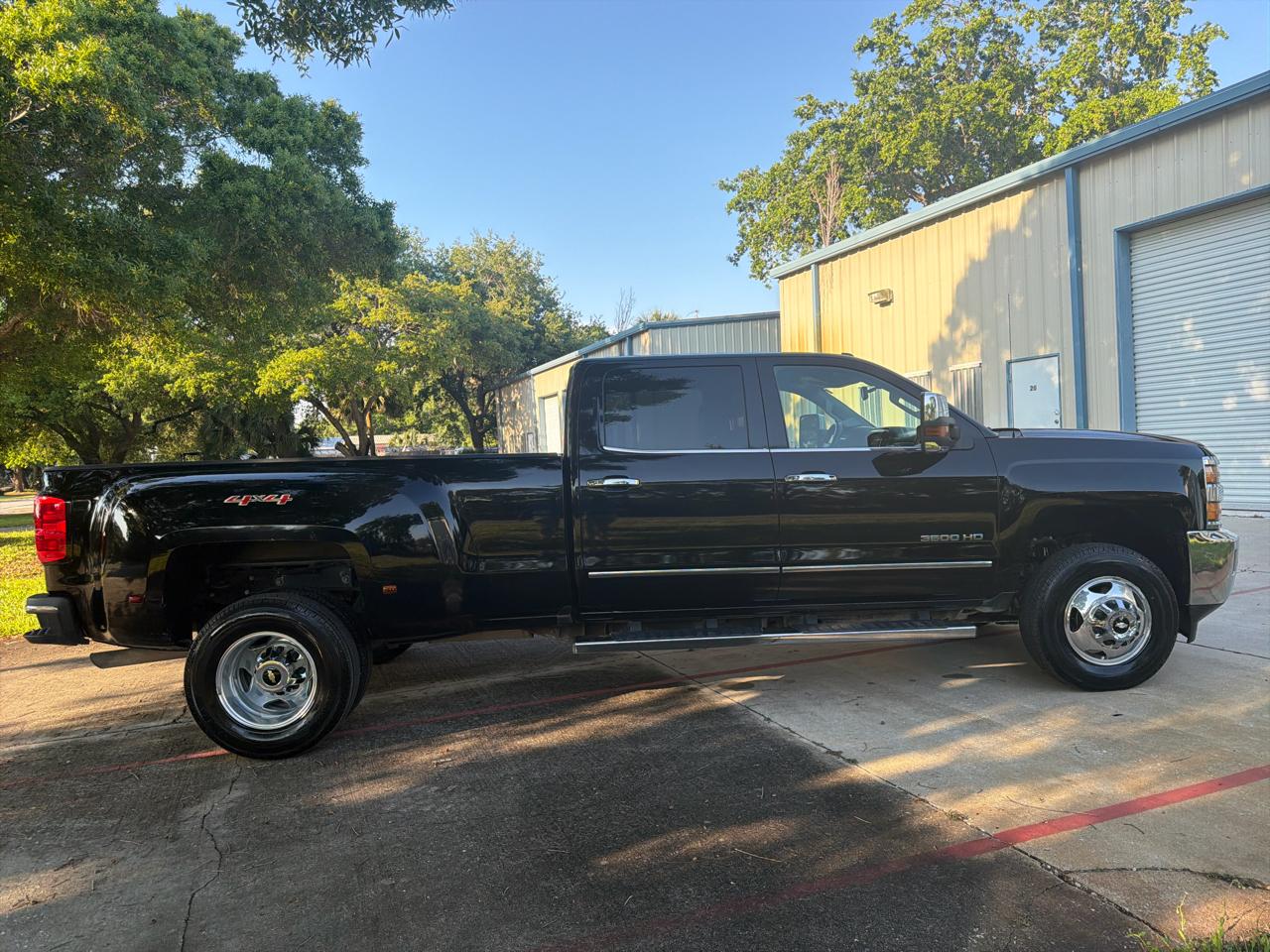 Chevrolet Silverado 3500HD 4WD Crew Cab 167.7" LTZ 2017