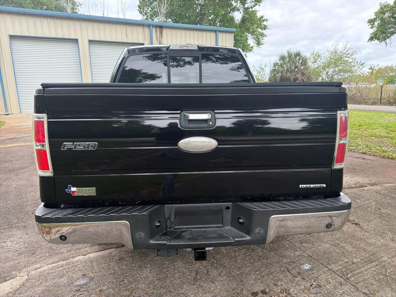 Ford F-150 2WD SuperCrew 145" XLT 2011