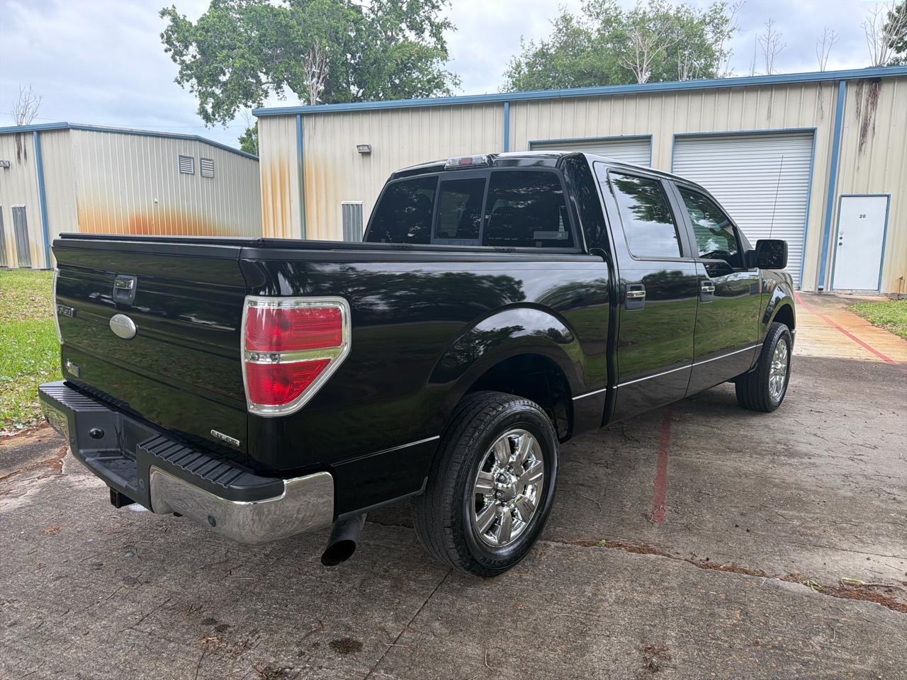 Ford F-150 2WD SuperCrew 145" XLT 2011