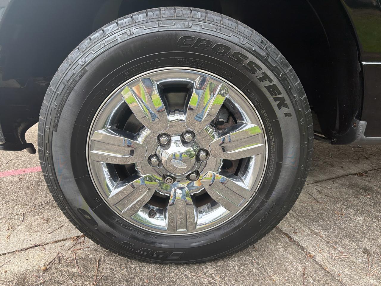 Ford F-150 2WD SuperCrew 145" XLT 2011