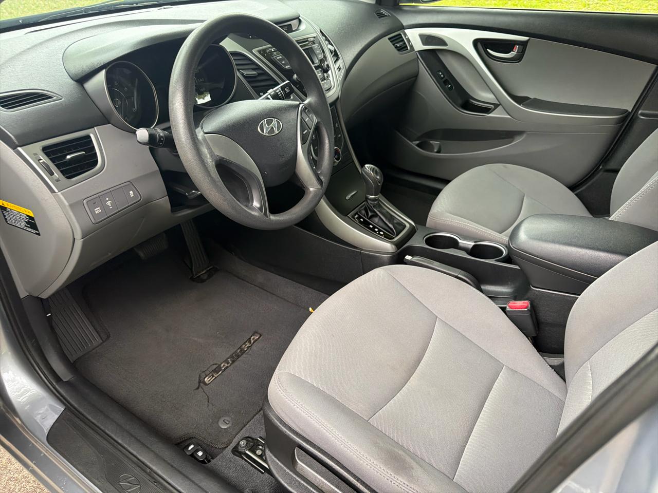 Hyundai Elantra 4dr Sdn Auto SE (Alabama Plant) 2015