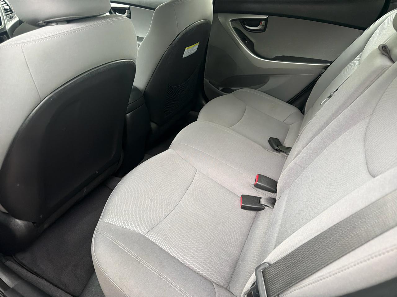 Hyundai Elantra 4dr Sdn Auto SE (Alabama Plant) 2015