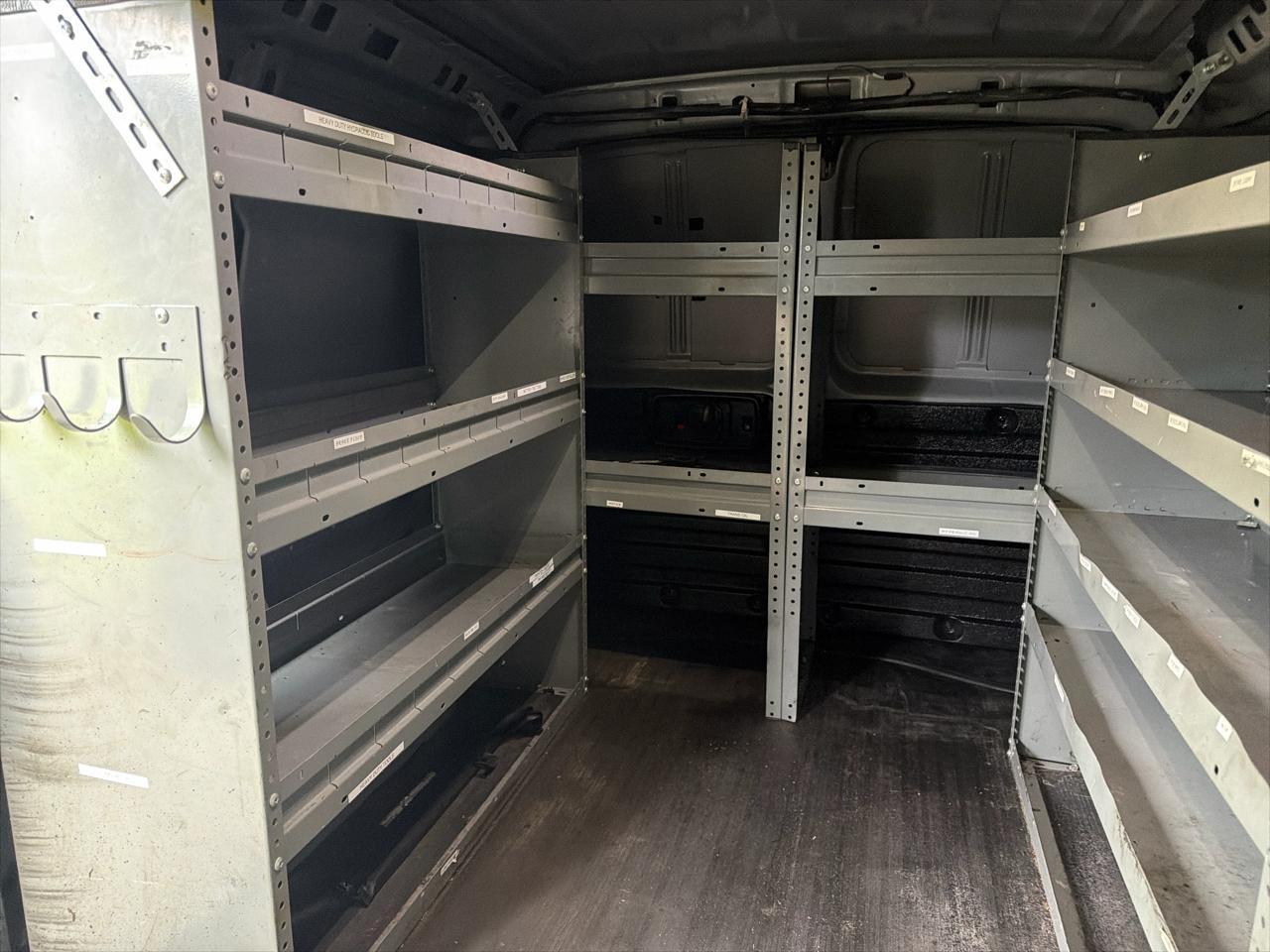 GMC Savana Cargo Van RWD 2500 135" 2021