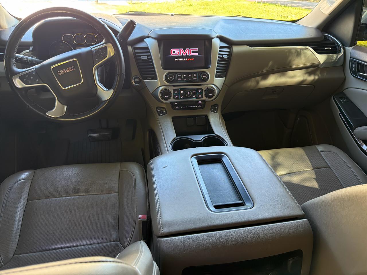 GMC Yukon 2WD 4dr SLT 2018