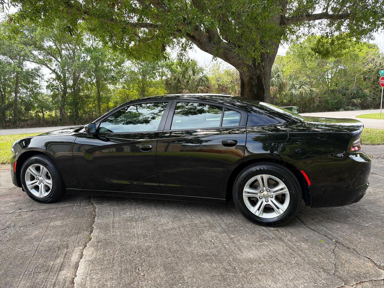 Dodge Charger SXT RWD 2022