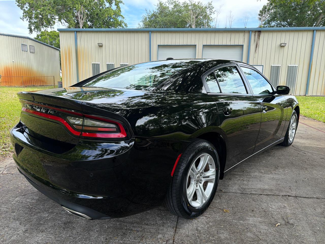 Dodge Charger SXT RWD 2022