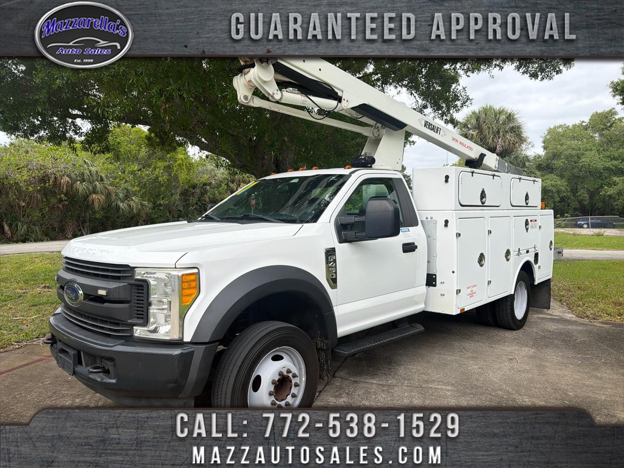 Ford Super Duty F-450 DRW XLT 2WD Reg Cab 145" WB 60" CA 2017