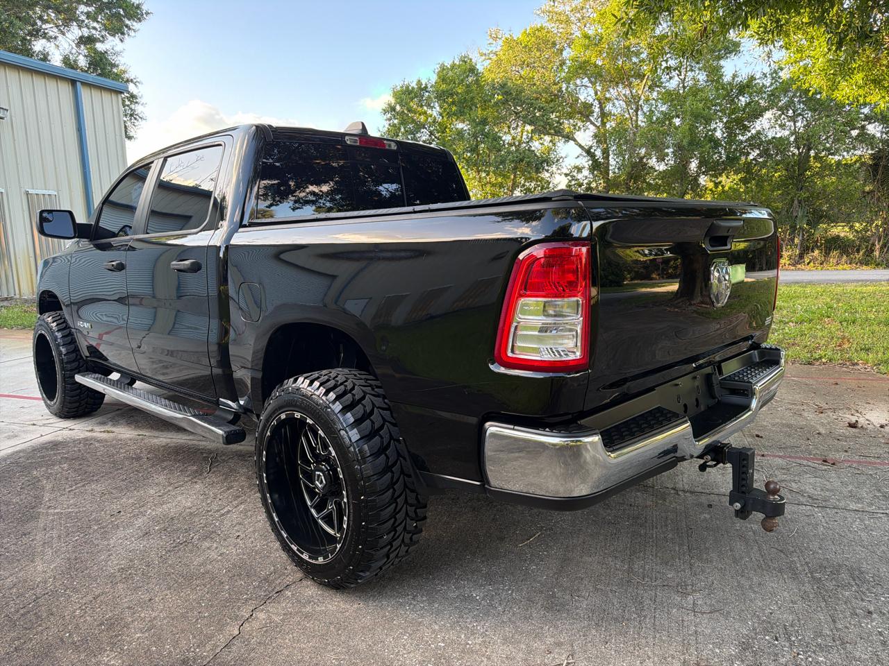 RAM 1500 Tradesman 4x2 Crew Cab 5'7" Box 2019