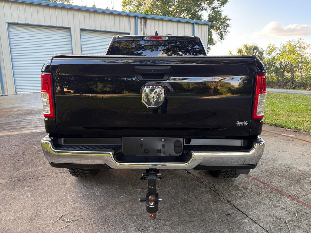 RAM 1500 Tradesman 4x2 Crew Cab 5'7" Box 2019