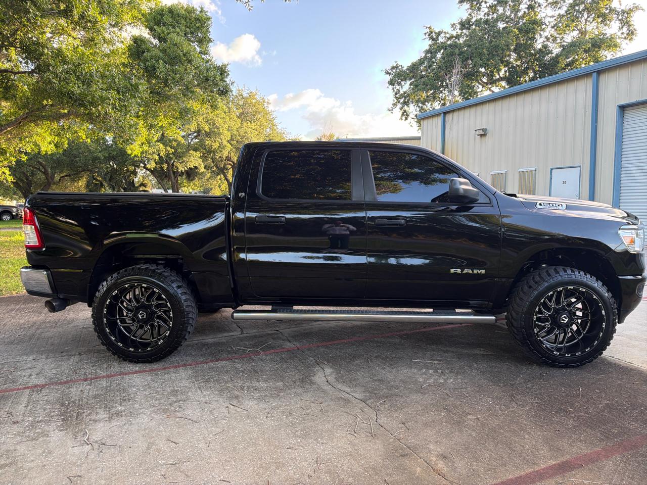 RAM 1500 Tradesman 4x2 Crew Cab 5'7" Box 2019