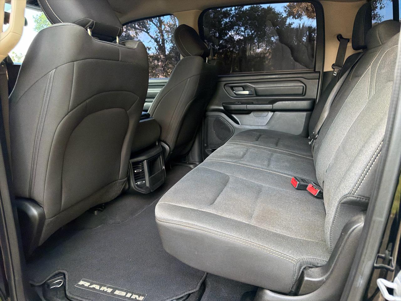 RAM 1500 Tradesman 4x2 Crew Cab 5'7" Box 2019