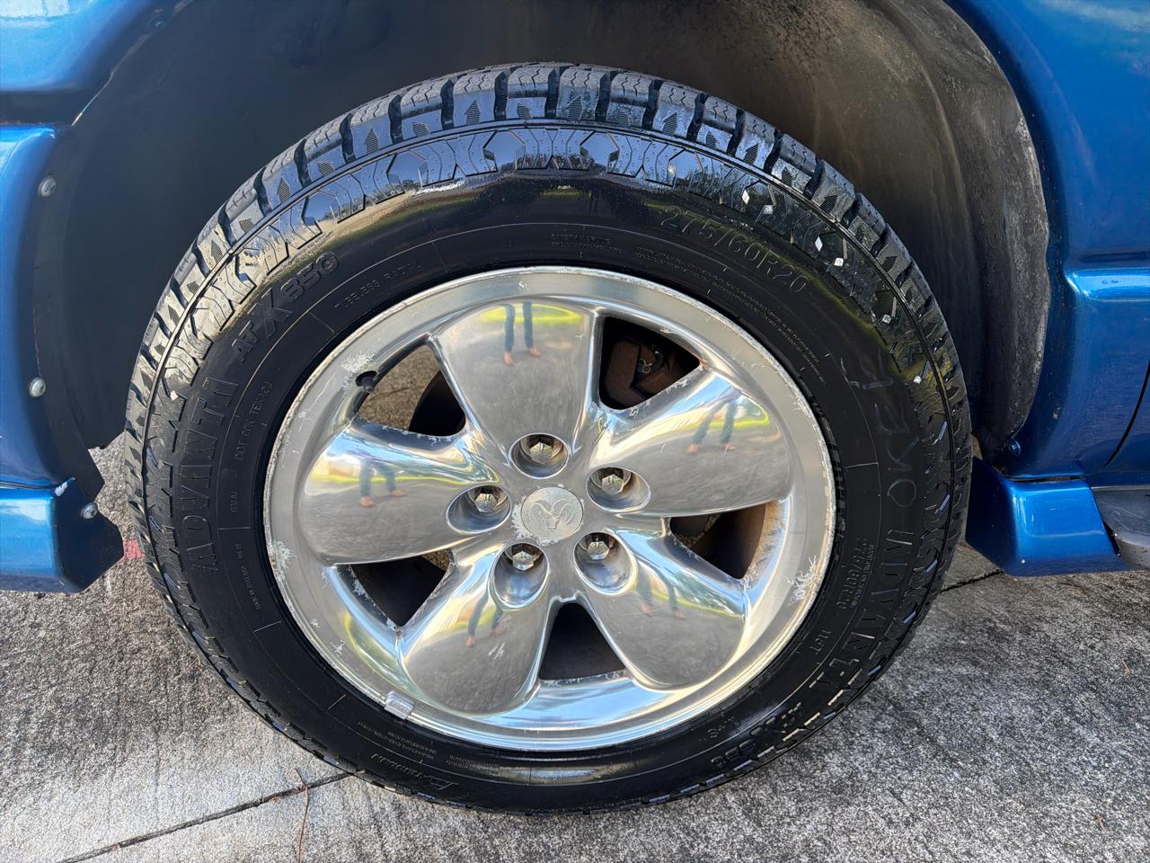 Dodge Ram 1500 4dr Quad Cab 140.5" WB SLT 2004