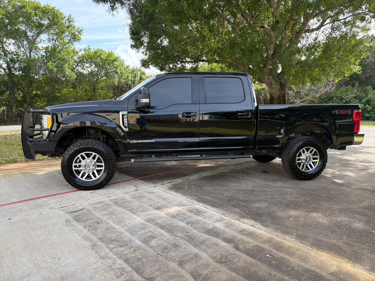 Ford Super Duty F-250 SRW Lariat 4WD Crew Cab 6.75' Box 2017