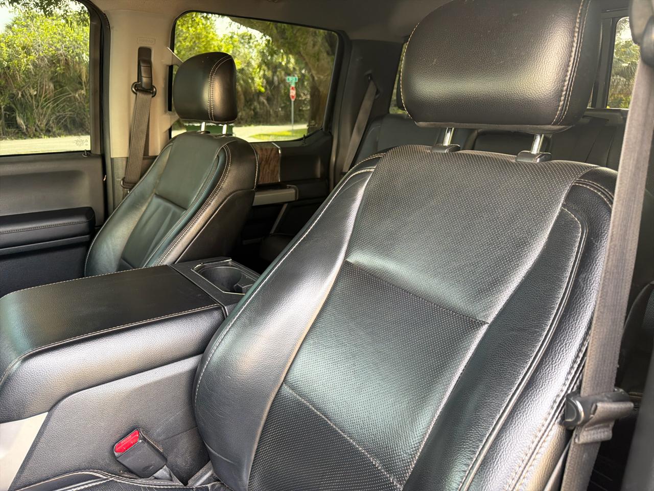 Ford Super Duty F-250 SRW Lariat 4WD Crew Cab 6.75' Box 2017
