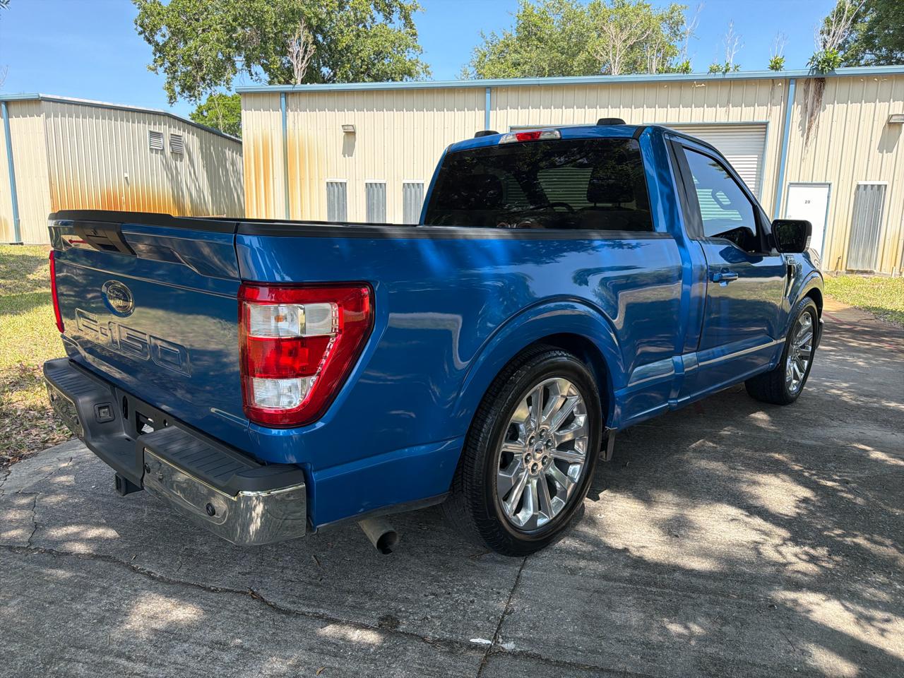 Ford F-150 XLT 2WD Reg Cab 8' Box 2021