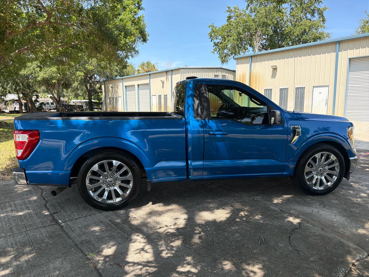 Ford F-150 XLT 2WD Reg Cab 8' Box 2021