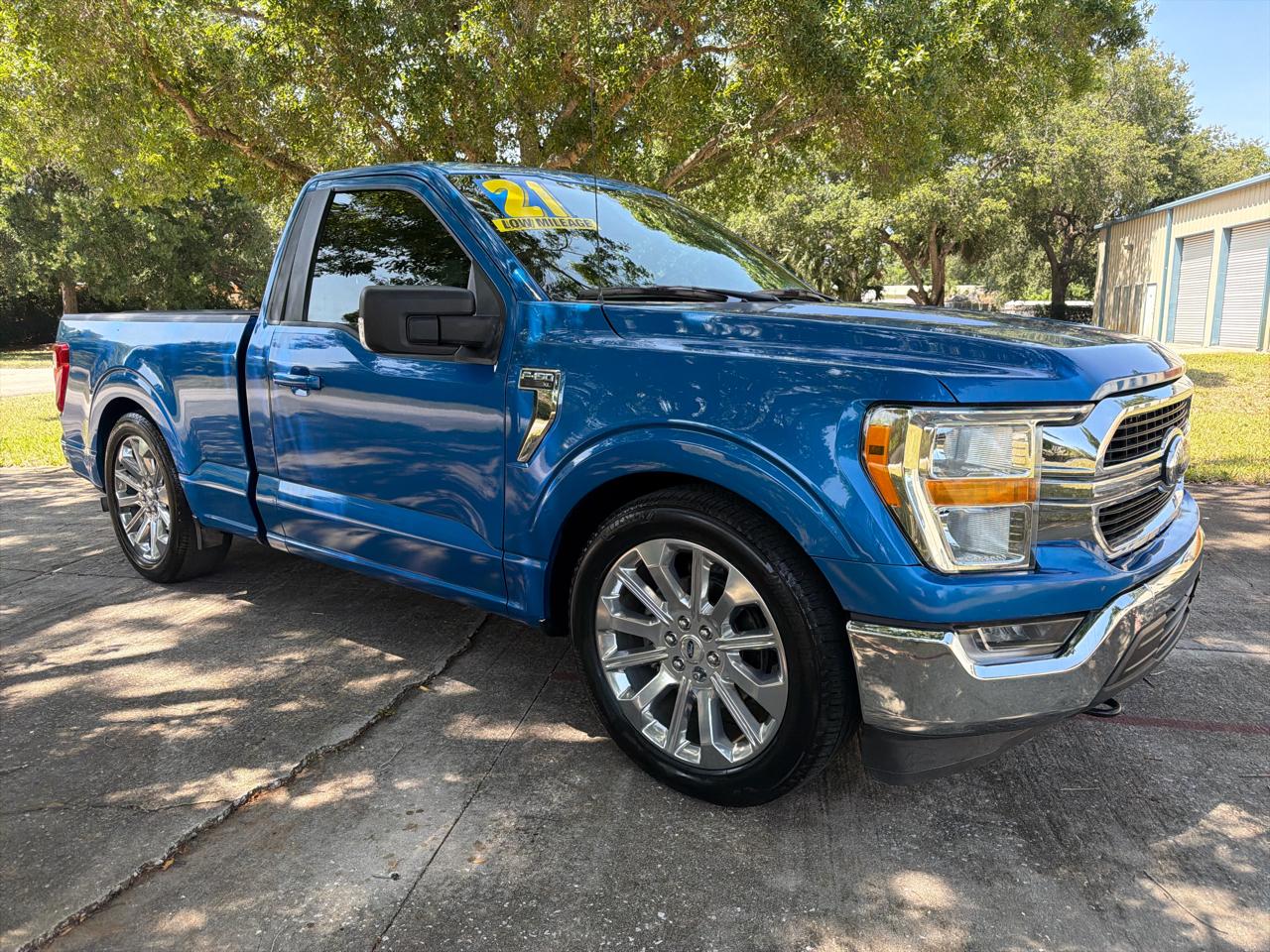 Ford F-150 XLT 2WD Reg Cab 8' Box 2021