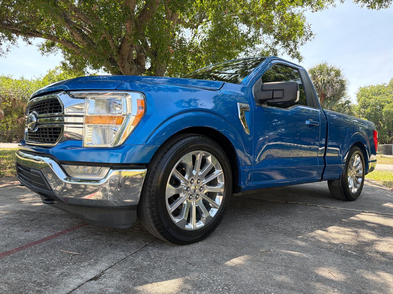 Ford F-150 XLT 2WD Reg Cab 8' Box 2021