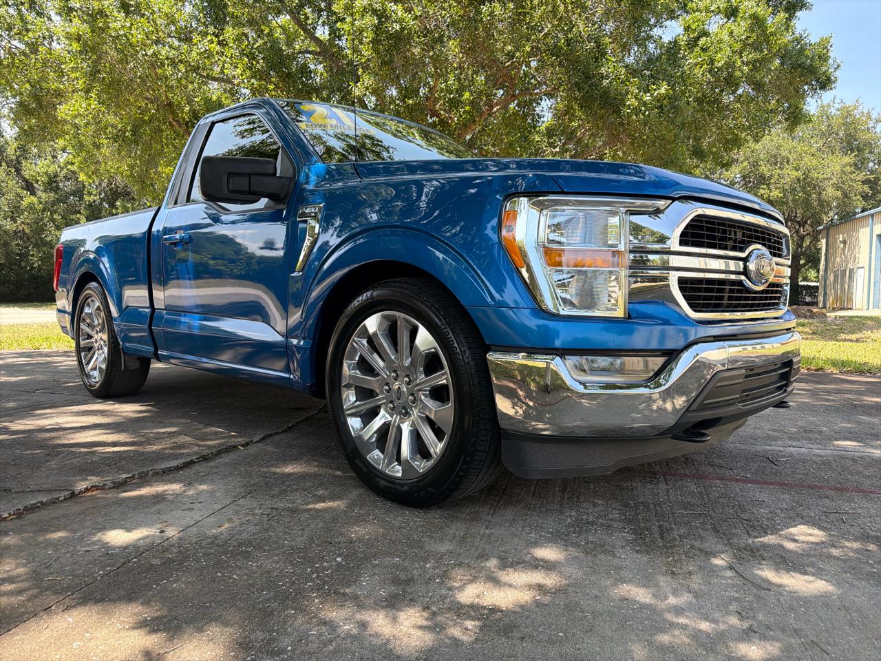 Ford F-150 XLT 2WD Reg Cab 8' Box 2021