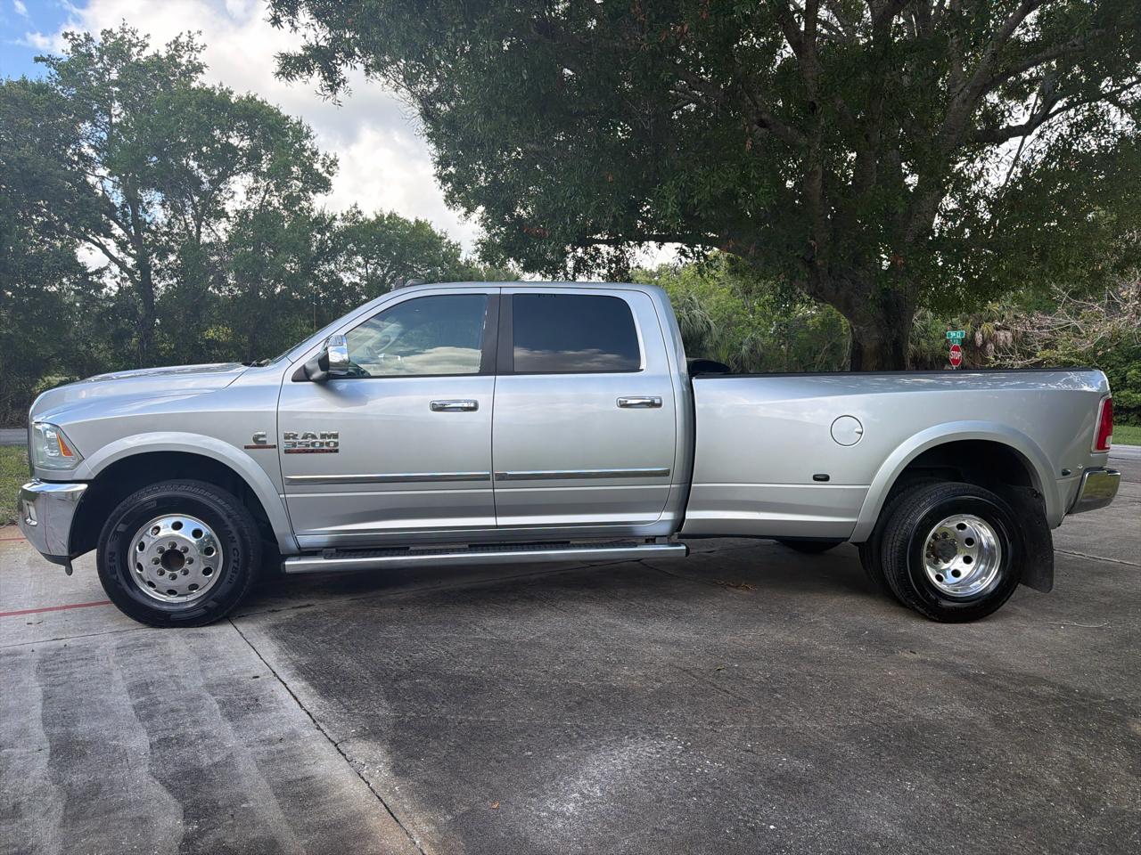 RAM 3500 2WD Crew Cab 169" Laramie 2013