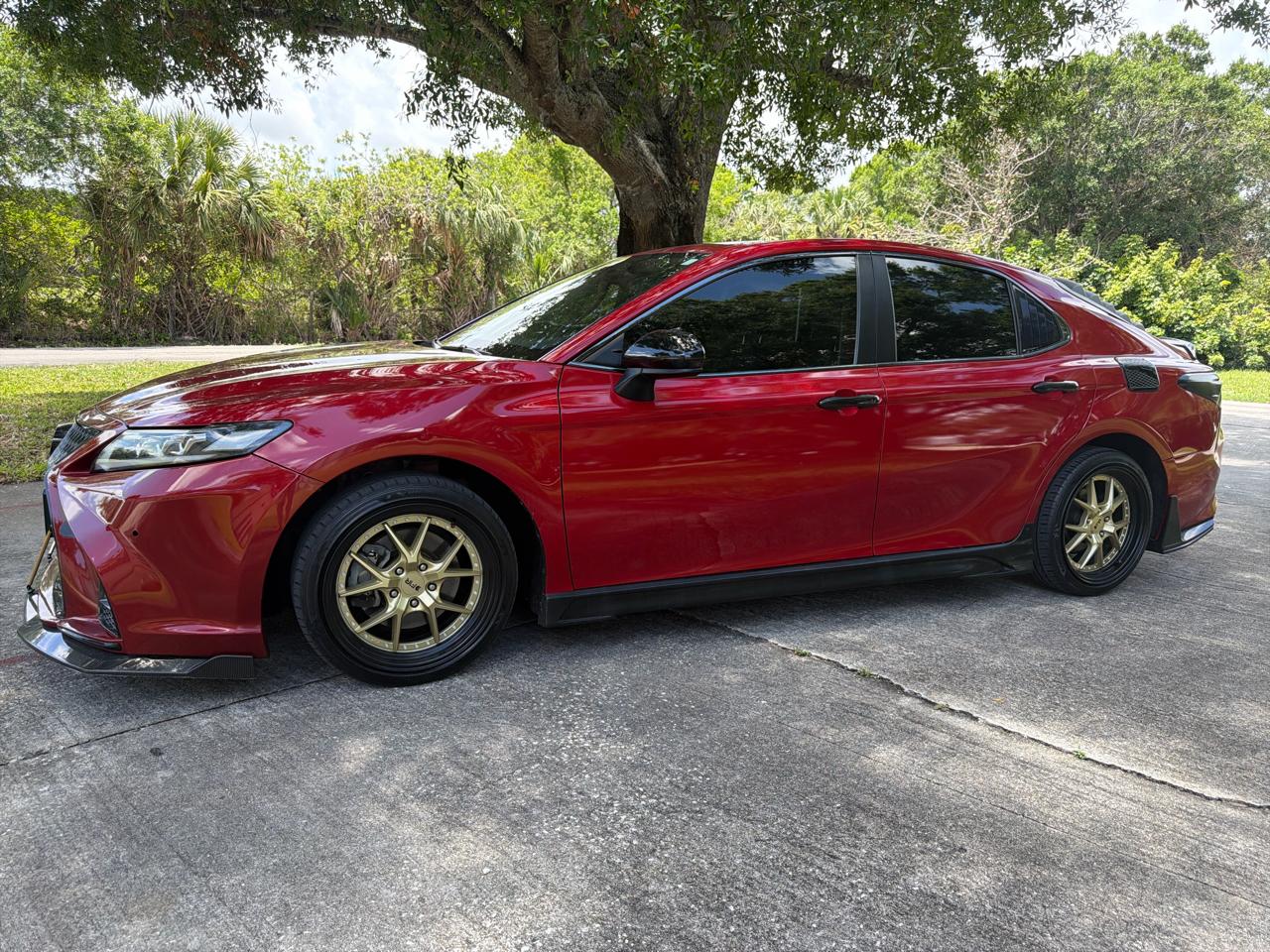 Toyota Camry SE Auto (Natl) 2021