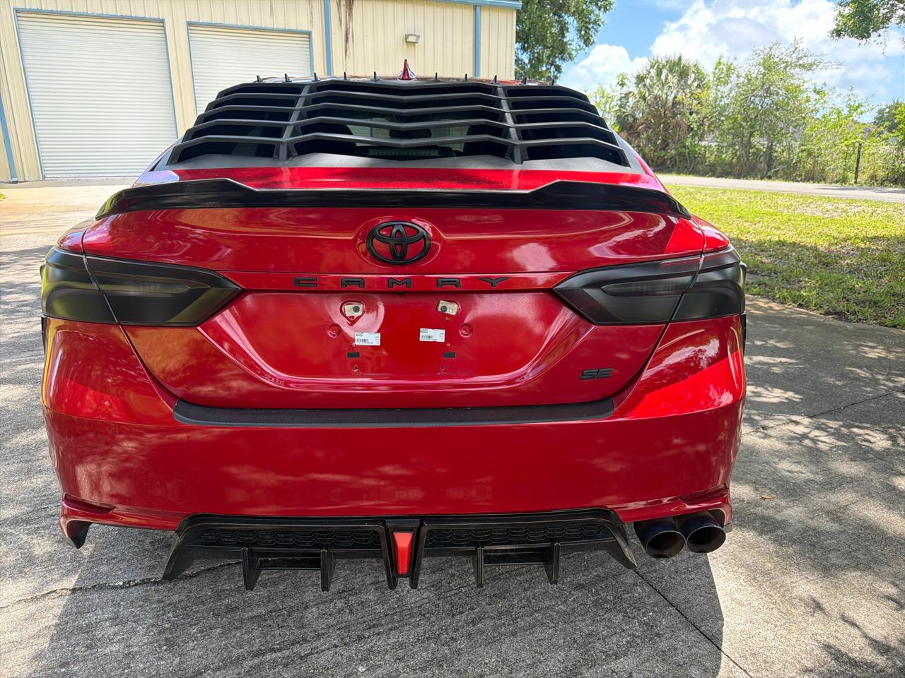 Toyota Camry SE Auto (Natl) 2021