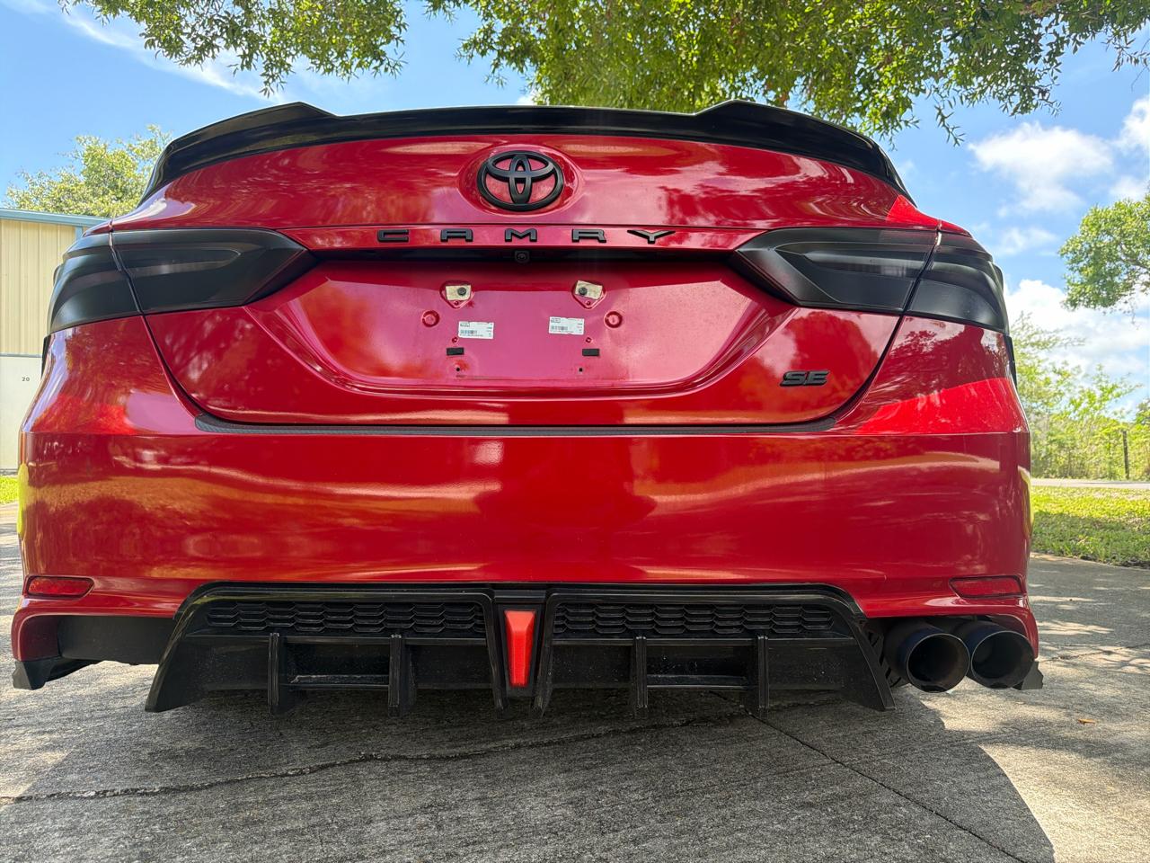 Toyota Camry SE Auto (Natl) 2021