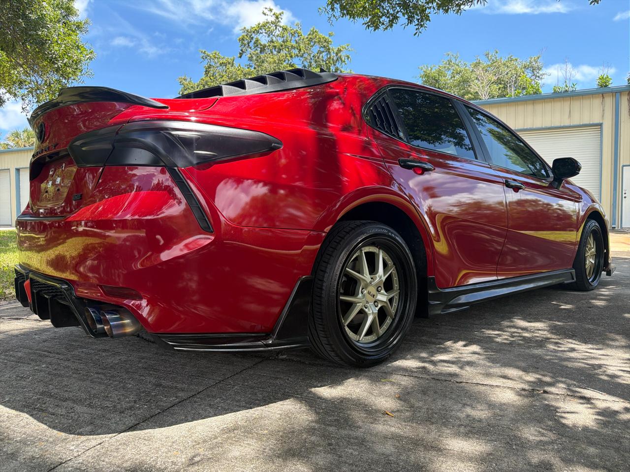 Toyota Camry SE Auto (Natl) 2021