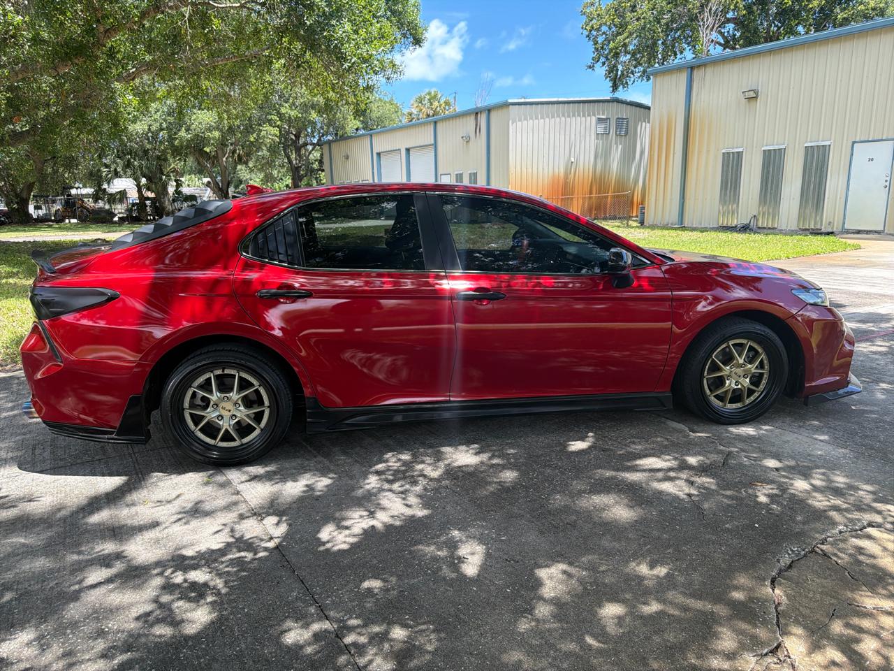 Toyota Camry SE Auto (Natl) 2021