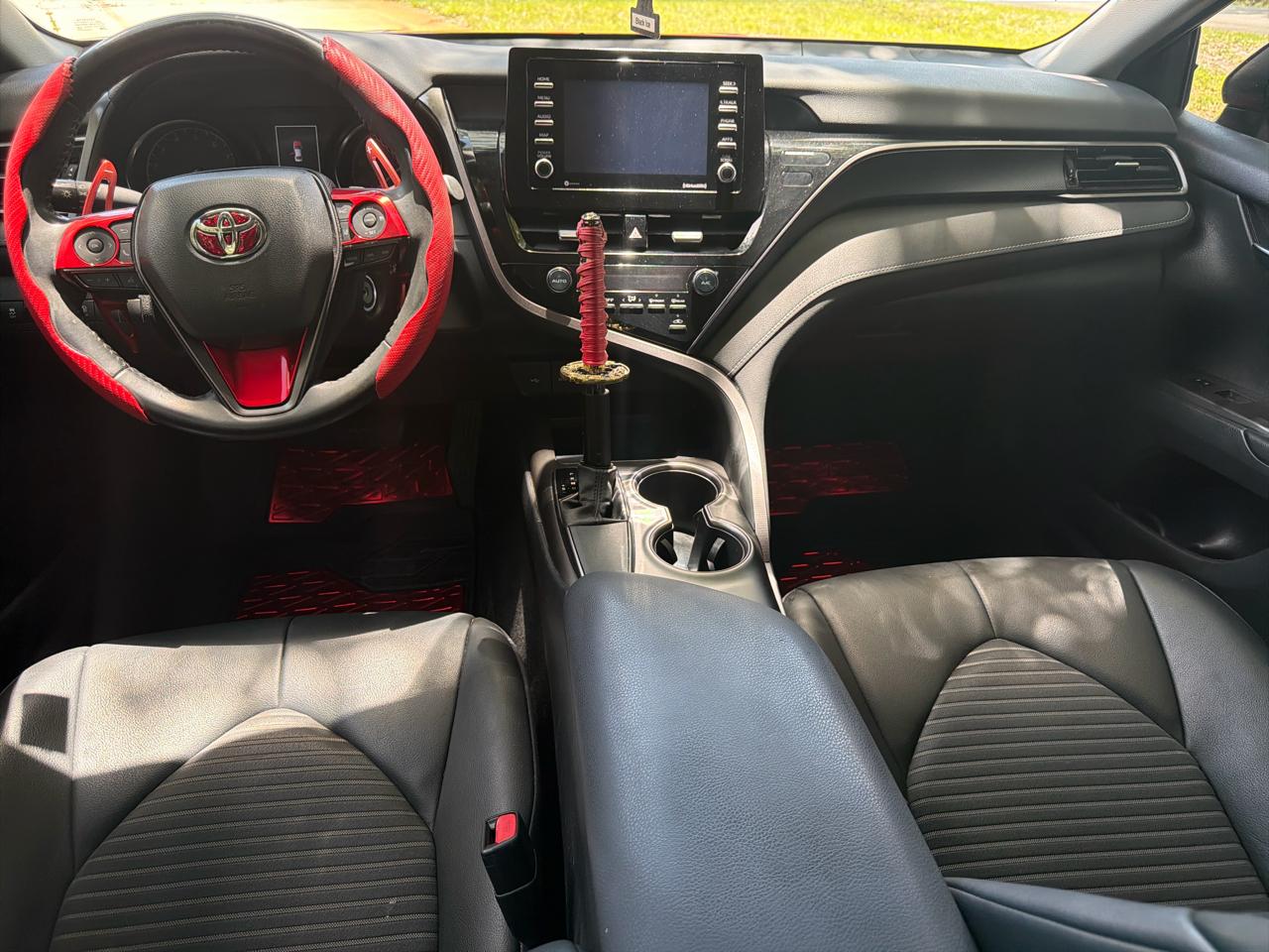 Toyota Camry SE Auto (Natl) 2021