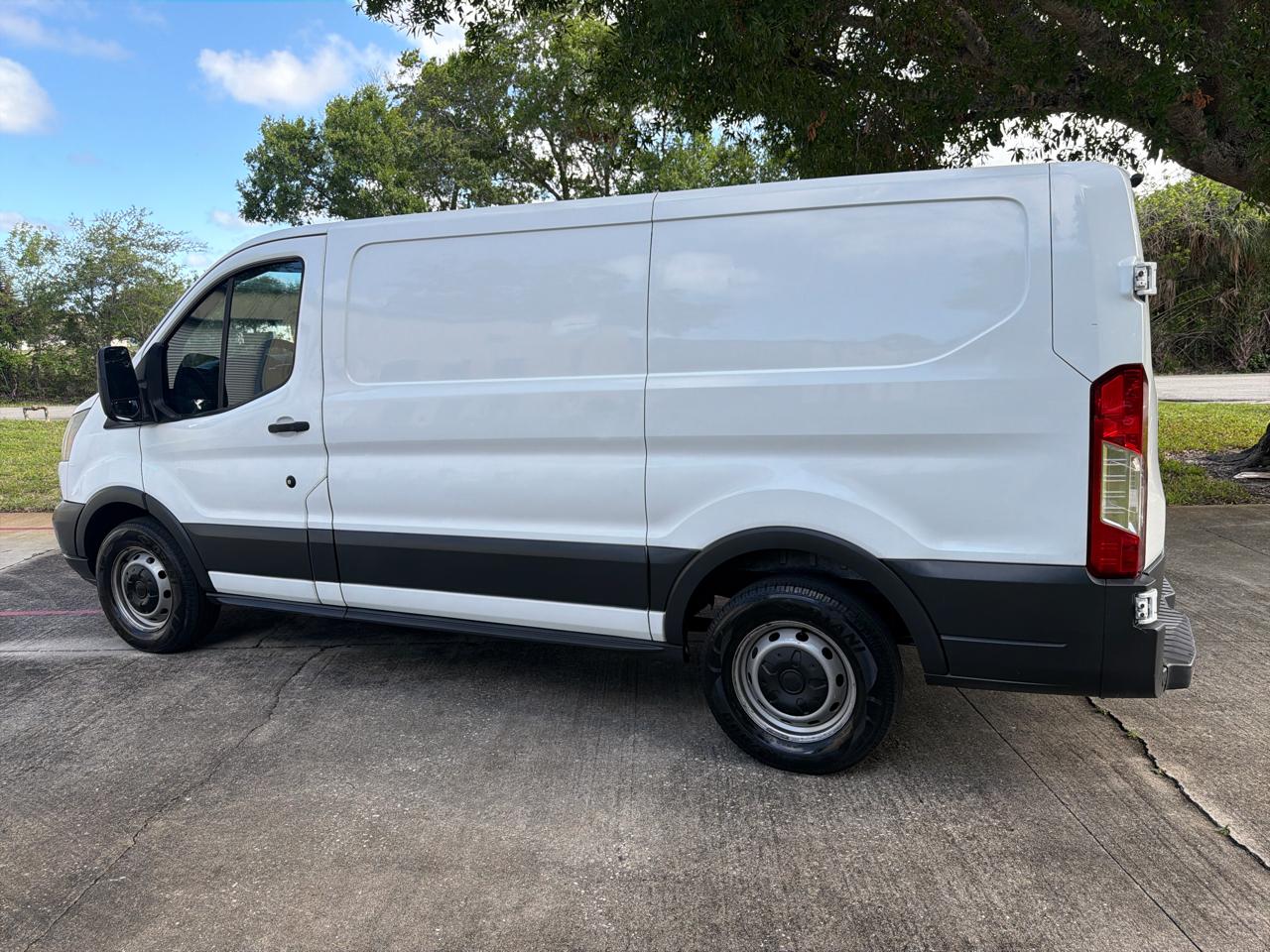 Ford Transit Van T-150 130" Low Rf 8600 GVWR Sliding RH Dr 2017