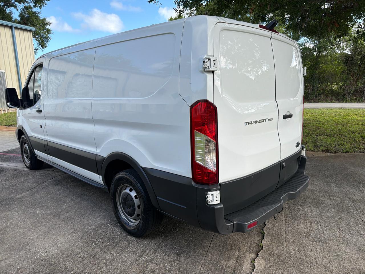 Ford Transit Van T-150 130" Low Rf 8600 GVWR Sliding RH Dr 2017