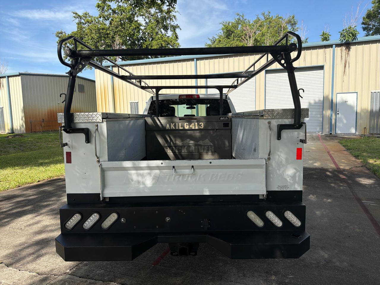 RAM 2500 Tradesman 4x2 Crew Cab 8' Box 2021
