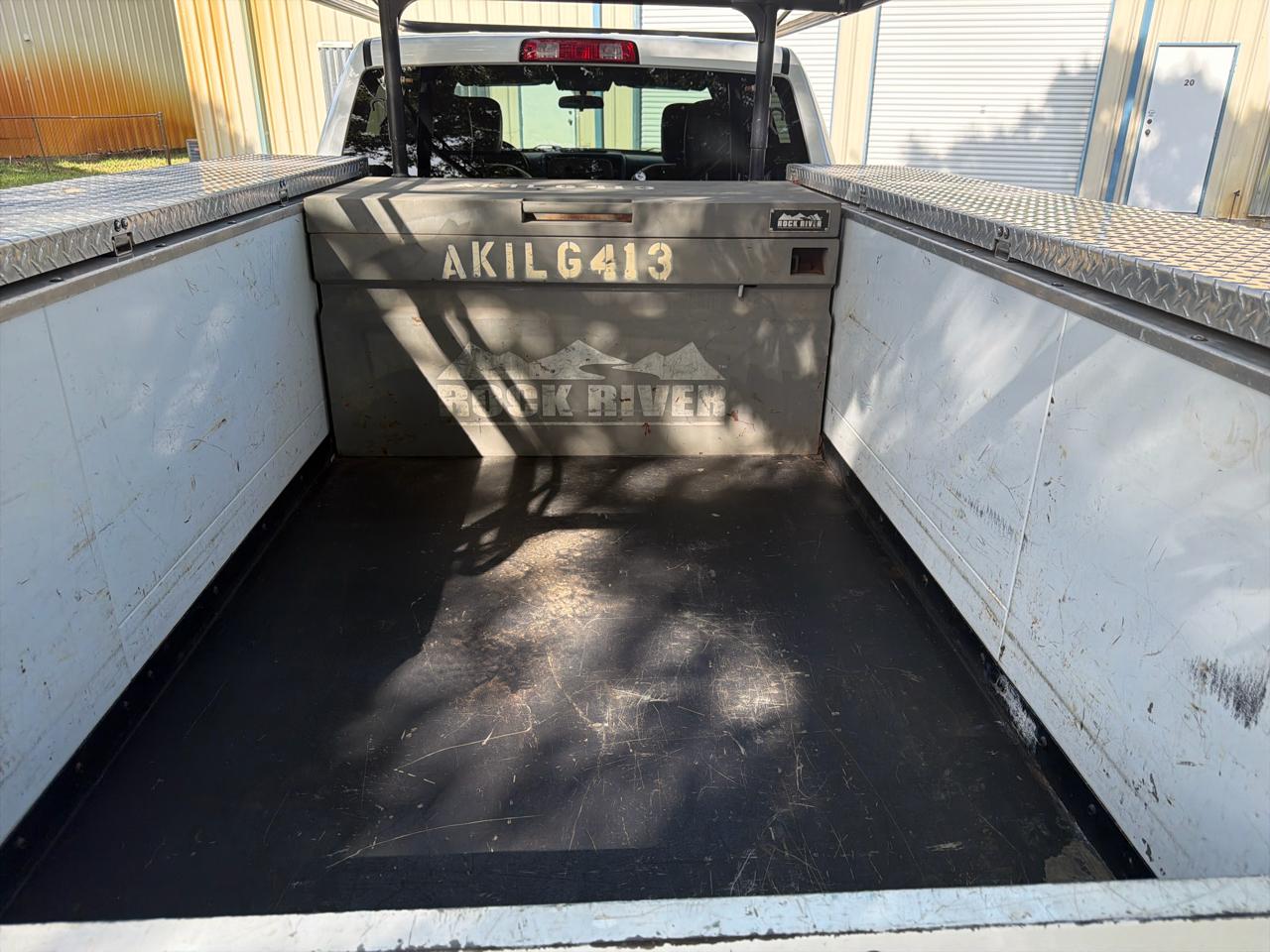 RAM 2500 Tradesman 4x2 Crew Cab 8' Box 2021