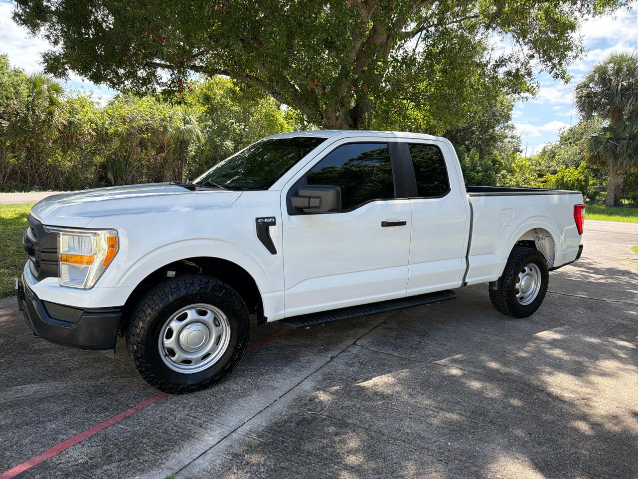Ford F-150 XL 4WD SuperCab 6.5' Box 2022