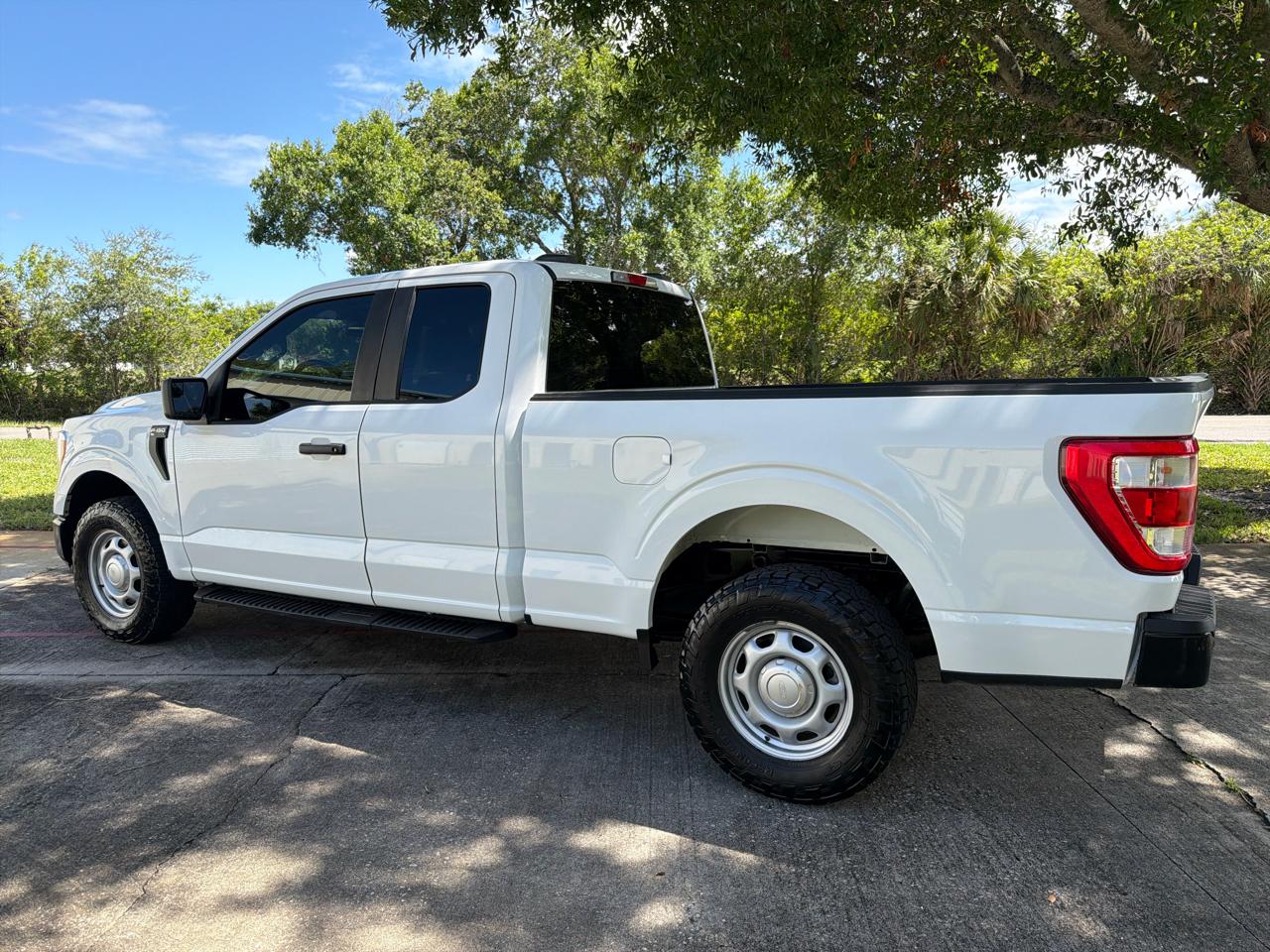 Ford F-150 XL 4WD SuperCab 6.5' Box 2022