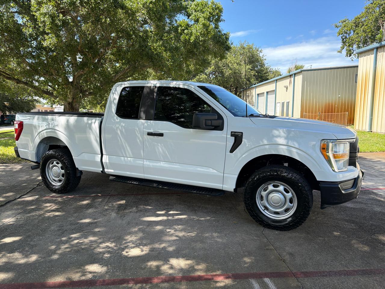 Ford F-150 XL 4WD SuperCab 6.5' Box 2022