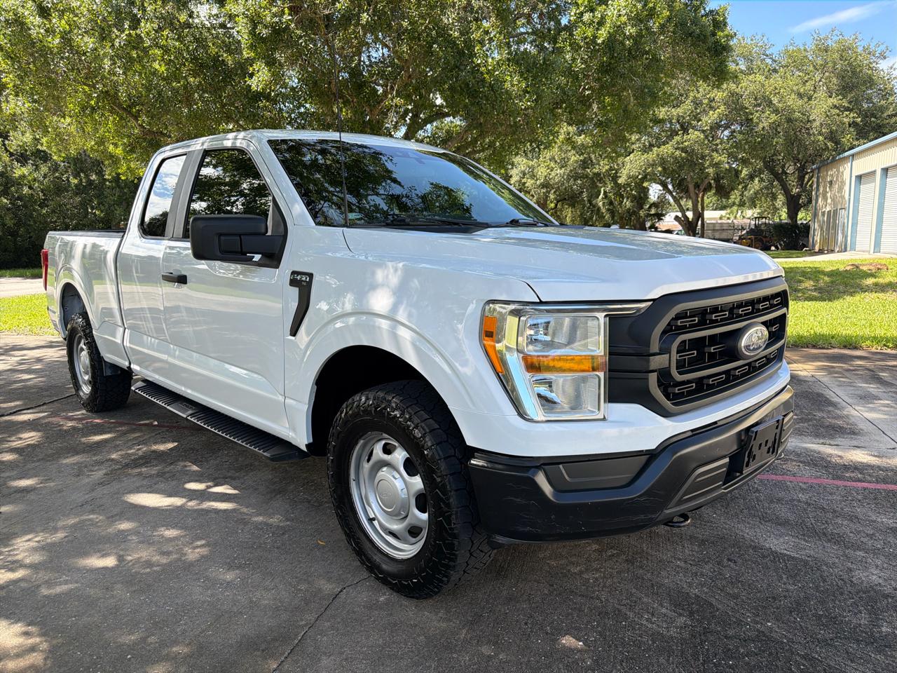 Ford F-150 XL 4WD SuperCab 6.5' Box 2022