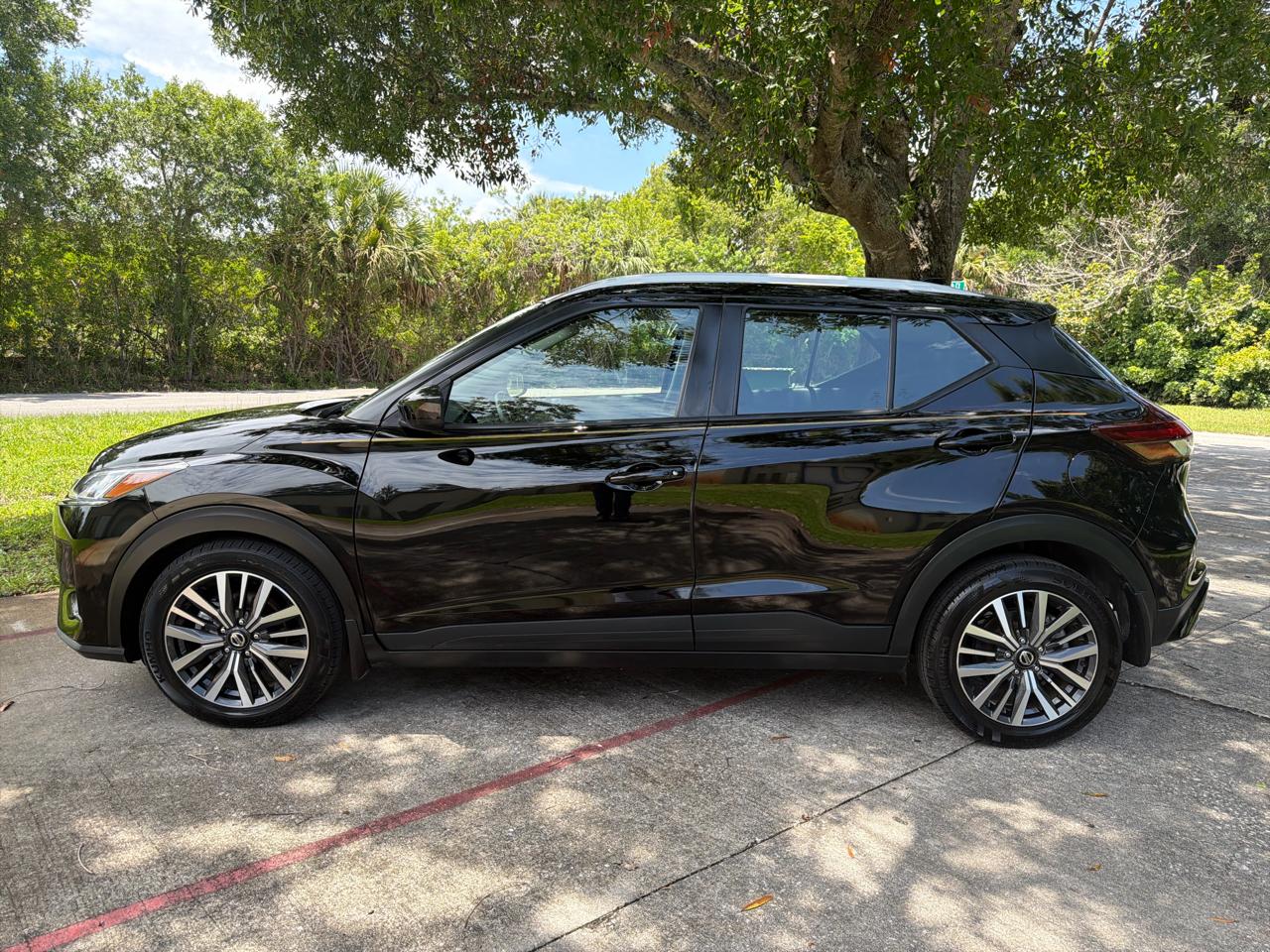Nissan Kicks SV FWD 2021