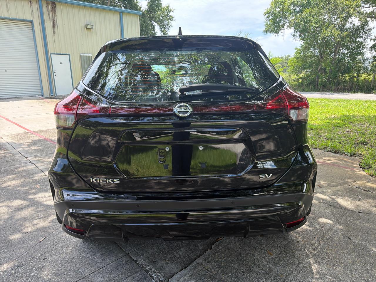 Nissan Kicks SV FWD 2021