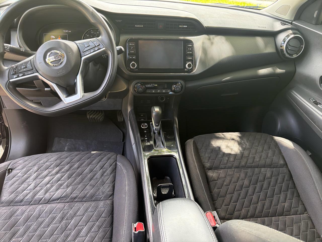 Nissan Kicks SV FWD 2021
