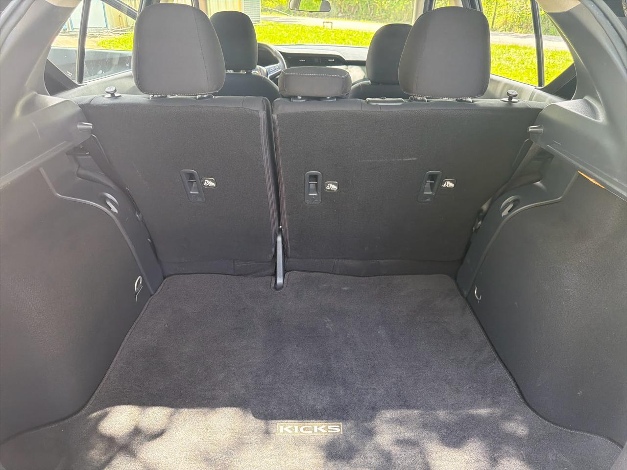 Nissan Kicks SV FWD 2021