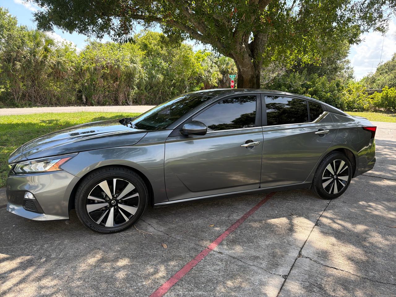 Nissan Altima 2.5 SV Sedan 2022