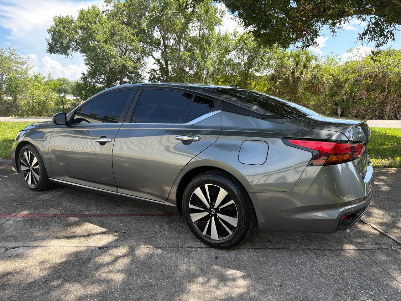 Nissan Altima 2.5 SV Sedan 2022