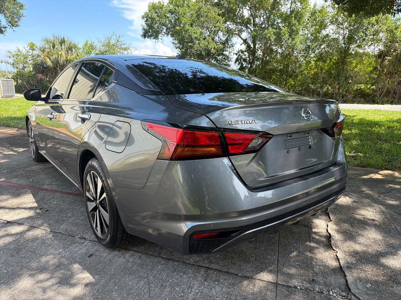 Nissan Altima 2.5 SV Sedan 2022