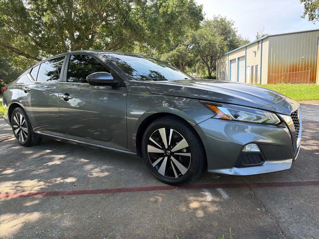 Nissan Altima 2.5 SV Sedan 2022