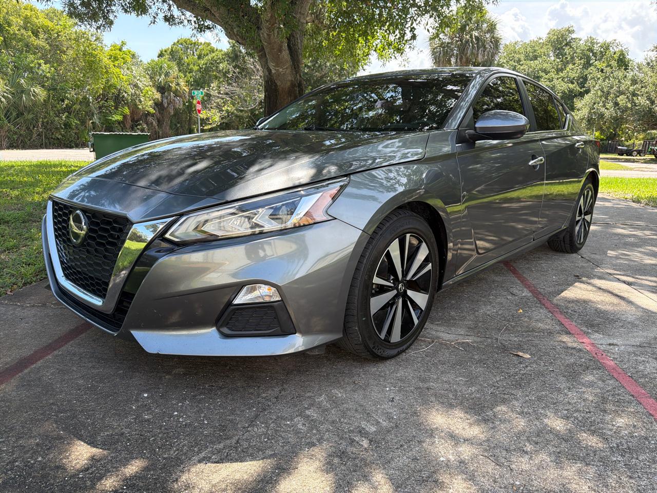 Nissan Altima 2.5 SV Sedan 2022
