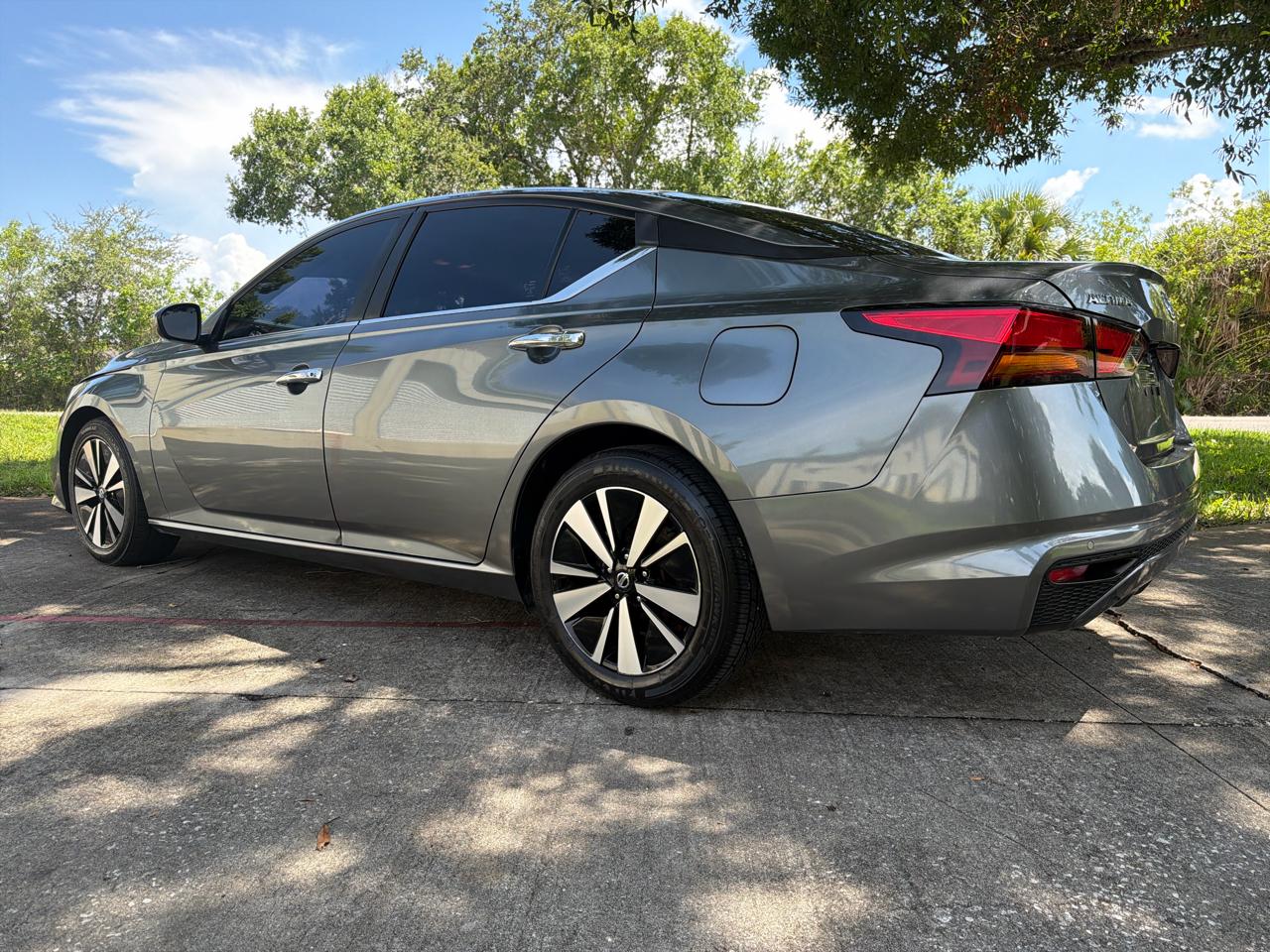 Nissan Altima 2.5 SV Sedan 2022