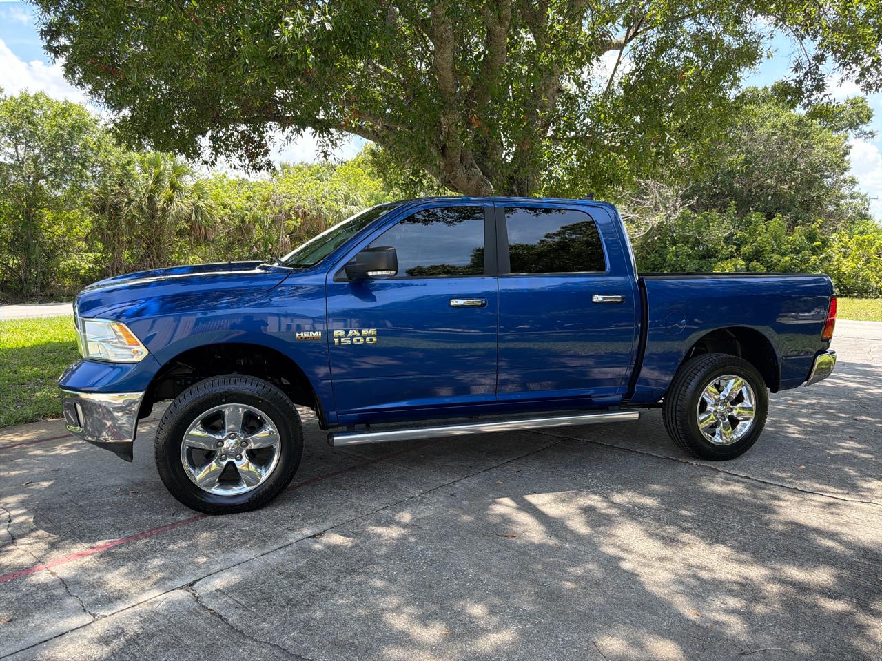 RAM 1500 2WD Crew Cab 140.5" Big Horn 2015