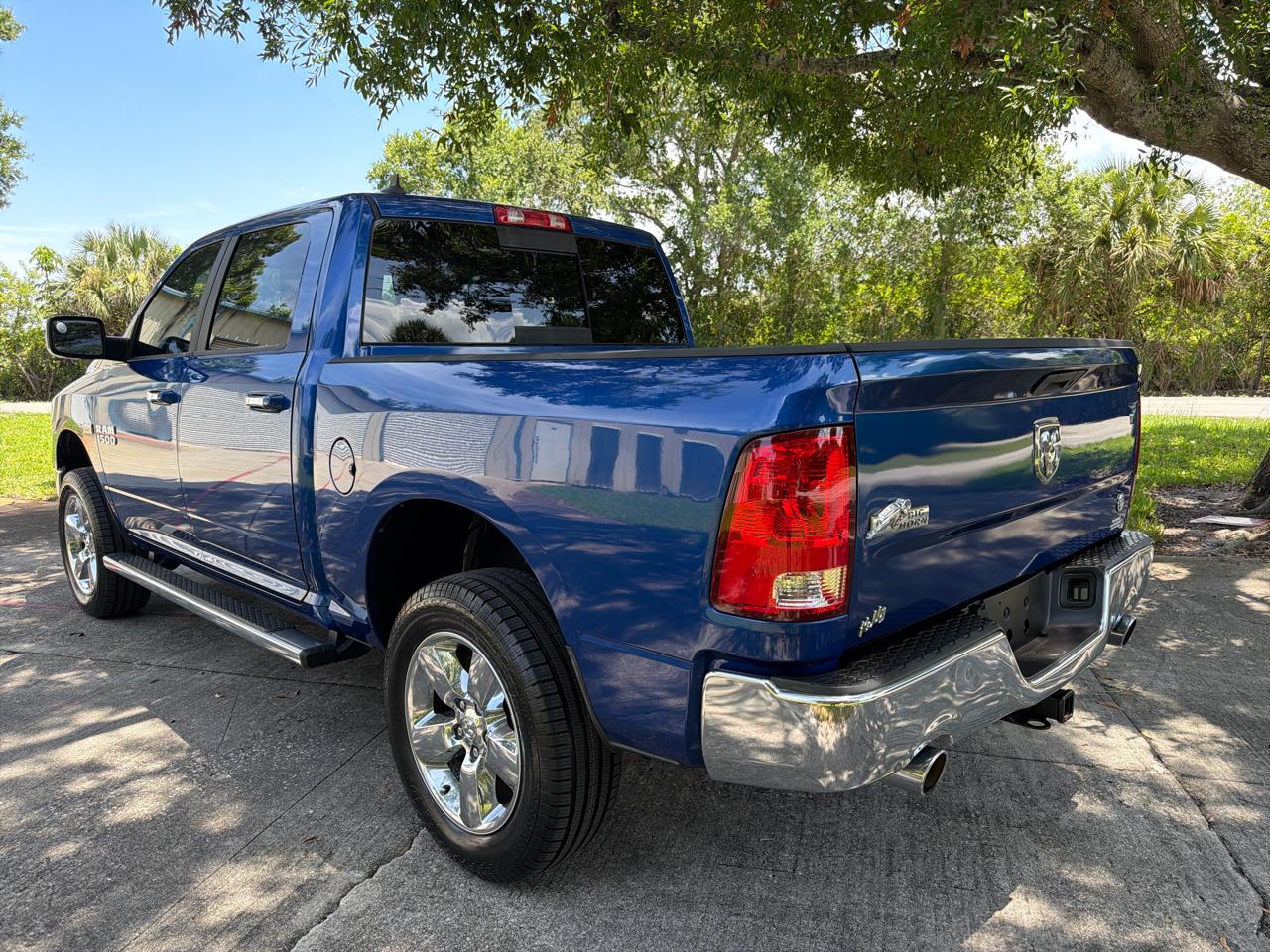 RAM 1500 2WD Crew Cab 140.5" Big Horn 2015